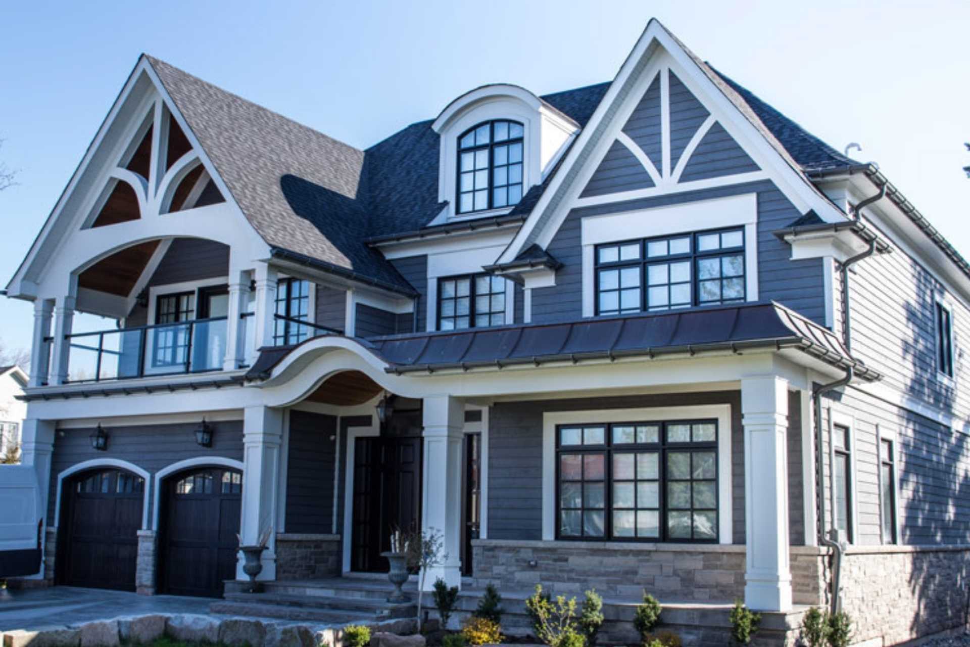 How Windows and Roofs Work Together to Stop Moisture Damage- Custom Window Designs