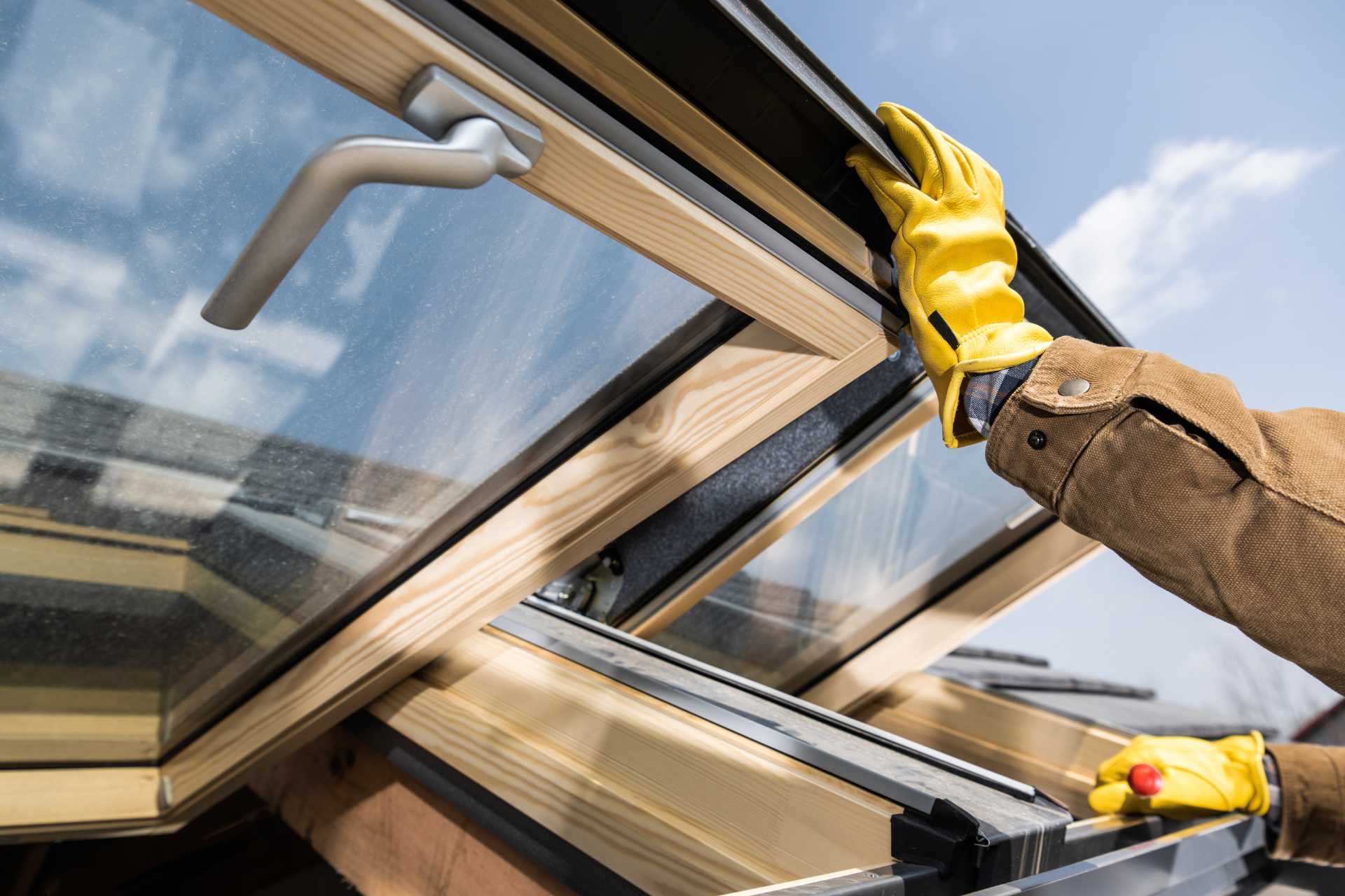 The Elite Flaw: How Poor Installation Destroys Premium Window Performance - Custom Window Designs